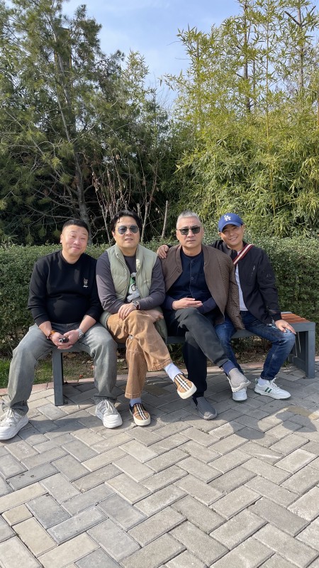 在茯茶小镇，梁栋，李振，王鑫和我